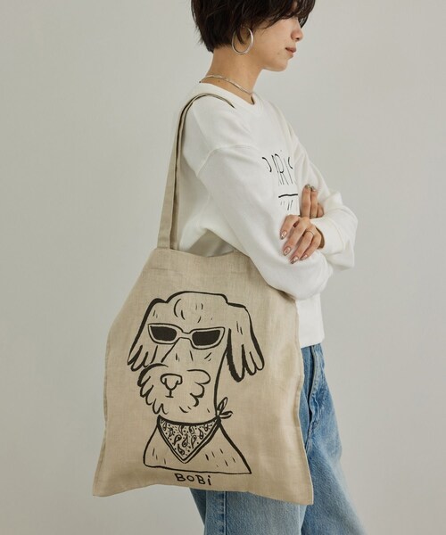ADAM ET ROPE'(アダムエロペ)の「【Camille de Cussac by SALON】アートリネントートバッグ/ A4対応(トートバッグ・レディース・ベージュ/ブルー/レッド・F)」の12枚目の写真