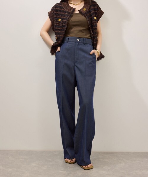 ADAM ET ROPE'(アダムエロペ)の「NIKKEセンタープレスデニム(デニムパンツ・レディース・ブラック/ダークブラウン/ネイビー・36/38)」の7枚目の写真
