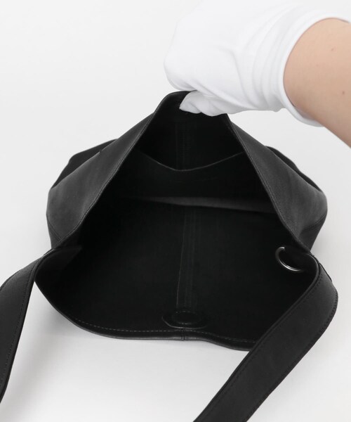 URBAN RESEARCH（アーバンリサーチ）の「Morphee　CYLINDER S（ショルダーバッグ・メンズ・NAPPA BLK・S）」の6枚目の写真