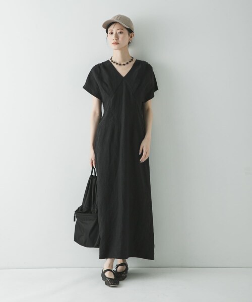 URBAN RESEARCH(アーバンリサーチ)の「フレンチスリーブリネンワンピース(ワンピース・レディース・BEIGE DOT/BEIGE/BLACK・36/38)」の8枚目の写真
