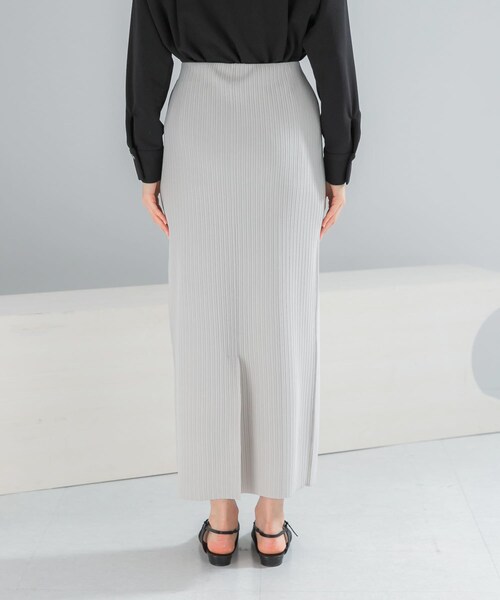 URBAN RESEARCH ROSSO（アーバンリサーチロッソ）の「リブタイトストレートスカート（スカート・レディース・L/GREIGE/BLACK・Free）」の13枚目の写真