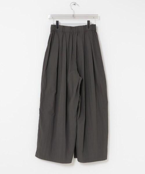 URBAN RESEARCH(アーバンリサーチ)の「『UR TECH/撥水/UVカット』ギャザーワイドパンツ(その他パンツ・レディース・ICE GRAY/BEIGE/CHARCOAL・36/38)」の14枚目の写真