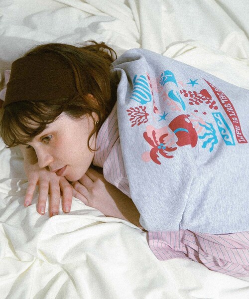 URBAN RESEARCH Sonny Label（アーバンリサーチサニーレーベル）の「TOYAMEGコラボアートプリントスウェット（スウェット・レディース・グレー/アイボリー/ピンク・Free）」の4枚目の写真