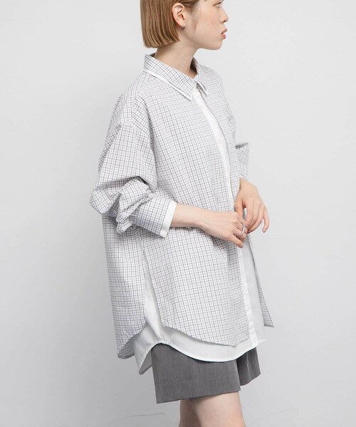 KBF（ケイビーエフ）の「チェックレイヤードBIGシャツ（シャツ/ブラウス・レディース・OFF×OFF/NAVY×BLUE/BROWN×BEG・one）」の7枚目の写真