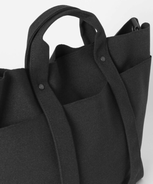 URBAN RESEARCH(アーバンリサーチ)の「KARRI AMIACALVA 2 WAYT TOTE M(トートバッグ・メンズ・GRAY/BLACK・Free)」の9枚目の写真