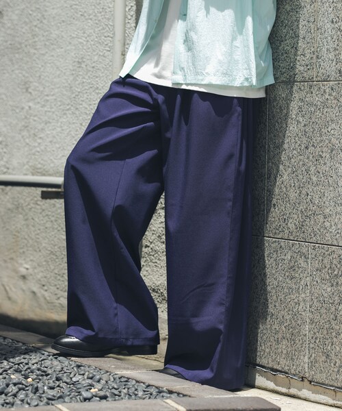 SENSE OF PLACE by URBAN RESEARCH(センスオブプレイスバイアーバンリサーチ)の「サイドタックワイドスラックス(その他パンツ・メンズ・IVORY/BLACK/NAVY・M/L)」の17枚目の写真