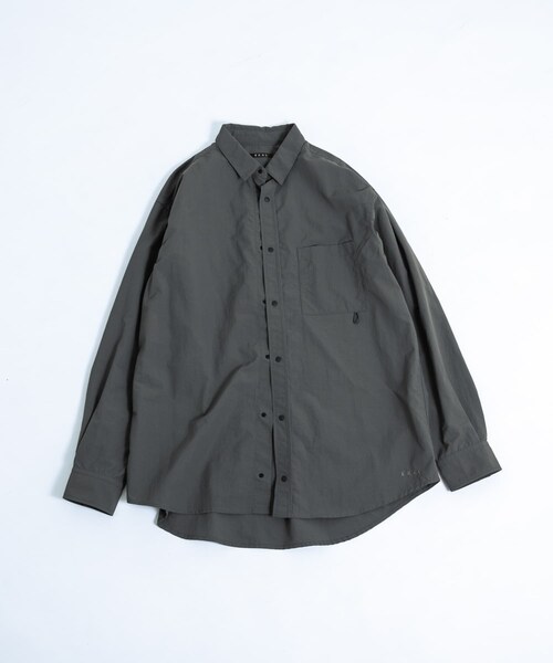 EKAL(エカル)の「『UR TECH』ナイロンタッサーロングスリーブシャツ(シャツ/ブラウス・メンズ・レイクサンリーフ/イエロー/ネイビー/グラファイト/レイクブルー・M/L/XL)」の17枚目の写真