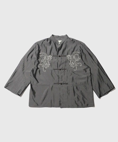ADAM ET ROPE'(アダムエロペ)の「【mando/マンド】china jacket gunmetal(その他アウター・メンズ・チャコール・2/3)」の1枚目の写真
