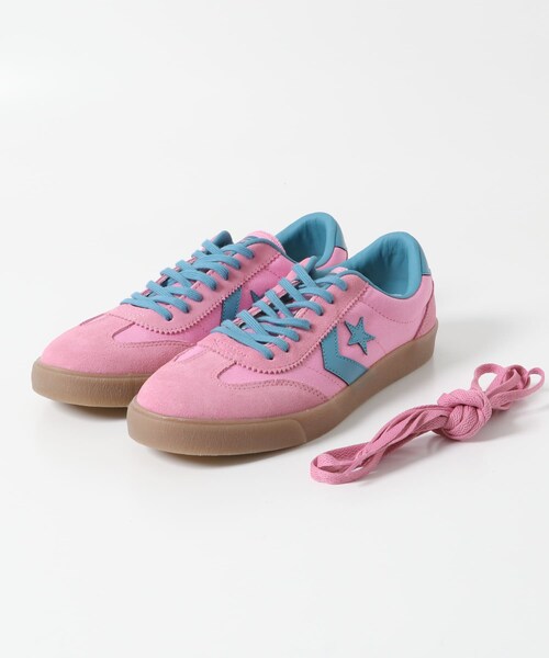 SENSE OF PLACE by URBAN RESEARCH（センスオブプレイスバイアーバンリサーチ）の「CONVERSE　ROADCLASSIC SK OX（スニーカー・メンズ・PNK/BLU・26/27/28）」の3枚目の写真