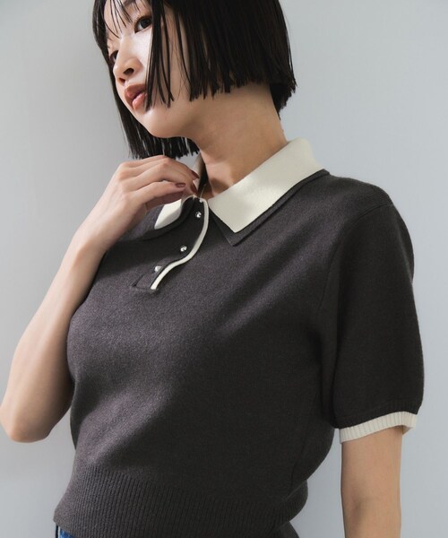 VIS（ビス）の「ダブルカラーポロトップス（ポロシャツ・レディース・チャコール/キナリ/ブラウン・F）」の7枚目の写真