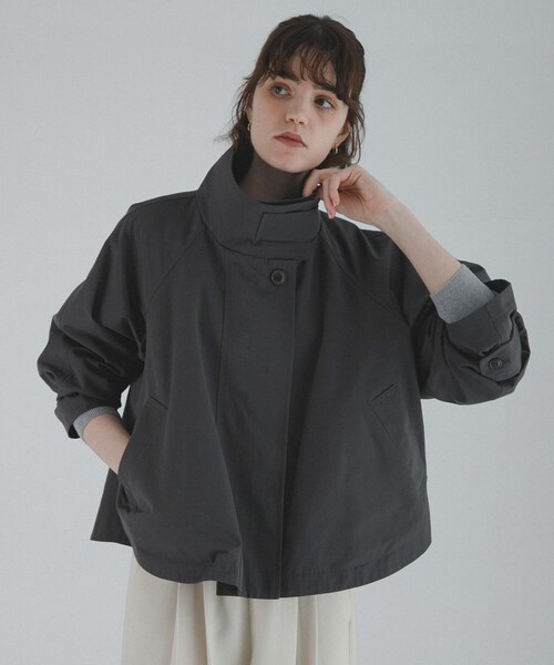 URBAN RESEARCH Sonny Label（アーバンリサーチサニーレーベル）の「撥水バックフレアスタンドカラーコート（テーラードジャケット・レディース・カーキ/ベージュ/チャコール・Free）」の6枚目の写真