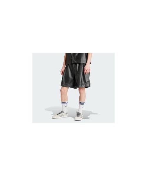 新品L Adidasフェイクレザー スリーストライプスショーツ IZ4043 新品L Adidasフェイクレザー スリーストライプスショーツ IZ4043