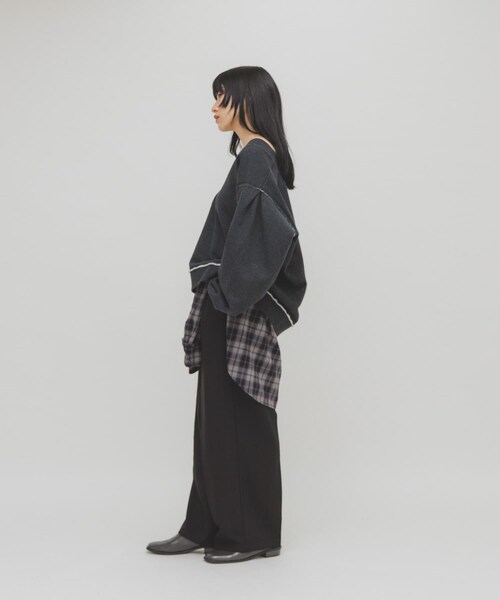 KBF（ケイビーエフ）の「2WAYルーズスウェット（Tシャツ/カットソー・レディース・BEIGE/LATTE/CHARCOAL・One）」の10枚目の写真