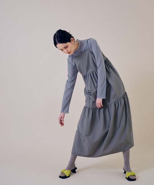 THE GOODLAND MARKET(ザグッドランドマーケット)の「『別注』MIDIUMISOLID×TGM RE-Volume camisole one-piece(ワンピース・レディース・GRAY/GREIGE/BLACK・one)」の19枚目の写真