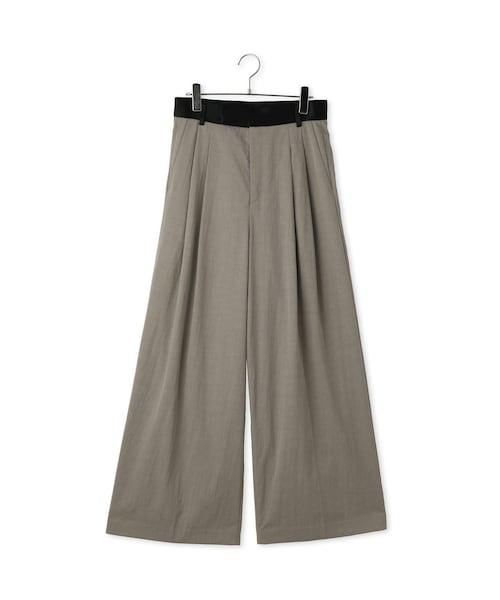 ADAM ET ROPE'（アダムエロペ）の「【EMOELLE】バイカラードレスパンツ（その他パンツ・レディース・ブラック/キナリ/ブルー系/オフホワイト/ブラウン/キャメル系/ベージュ系/グリーン系/ブラック系/カーキ系/ピンク系/グレー系/ブラウン系/キャメル・34/36/38/40）」の19枚目の写真