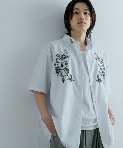 SENSE OF PLACE by URBAN RESEARCH(センスオブプレイスバイアーバンリサーチ)の「ボタニカルシシュウシャツ(5分袖)(シャツ/ブラウス・メンズ・BLACK/WHITE/GRAY・M/L)」の7枚目の写真