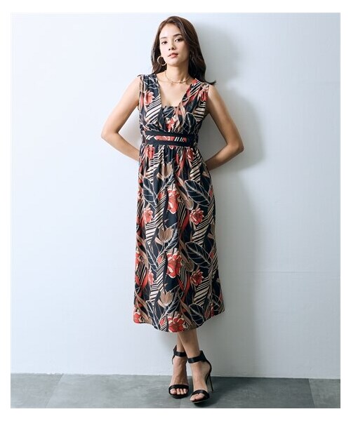 nissen（ニッセン）の「プリントカットソーノースリーブワンピース【ERES BELLA】（ワンピース・レディース・黒×オレンジ/オフホワイト×ブルーグリーン・M/L/LL/3L）」の9枚目の写真