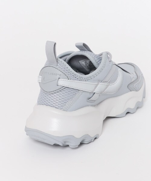 URBAN RESEARCH DOORS(アーバンリサーチドアーズ)の「NIKE TC7900(スニーカー・レディース・グレー/セイル・23.5/24/24.5)」の19枚目の写真