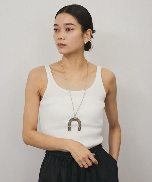 ADAM ET ROPE'(アダムエロペ)の「プリマベールファームリーリブタンクトップ / UVケア・洗える(タンクトップ・レディース・ブラック/オフホワイト/レッド系/パープル・F)」の15枚目の写真