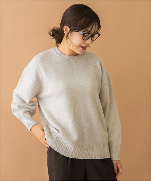 URBAN RESEARCH ROSSO（アーバンリサーチロッソ）の「F by ROSSO　ハミルトンクルーネックニット（ニット/セーター・レディース・L/GREIGE/GRAY/D/CHERRY/BLUE・FREE）」の18枚目の写真