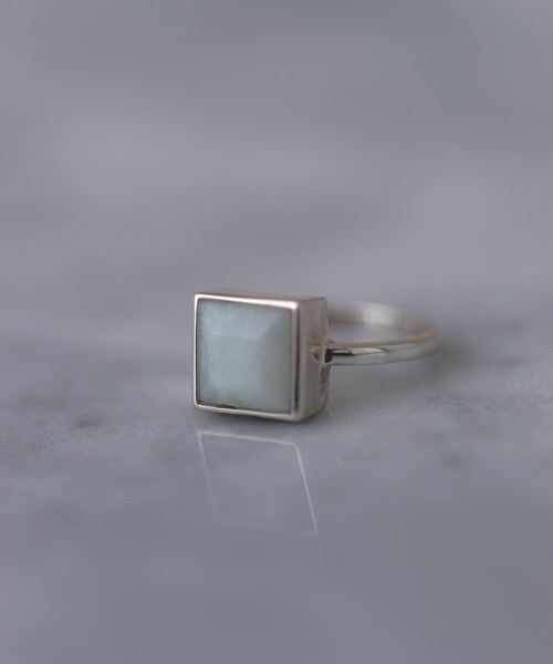 SMELLY（スメリー）の「SMELLY so’　square amazonite ring（リング・レディース・SL/GR・11）」の2枚目の写真
