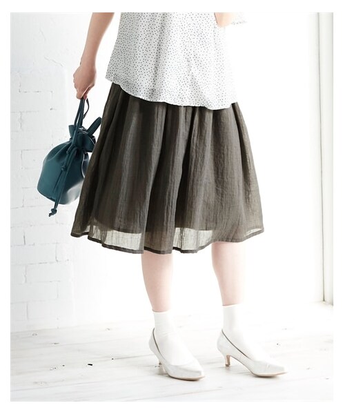 nissen（ニッセン）の「大きいサイズ　ふわりと軽い綿混楊柳ひざ丈スカート（ゆったりヒップ）（スカート・レディース・杢ブルーグリーン/杢ベージュ/杢ネイビー/杢チャコール/杢ライラック・L/LL/3L/4L/5L/6L/8L/10L）」の4枚目の写真