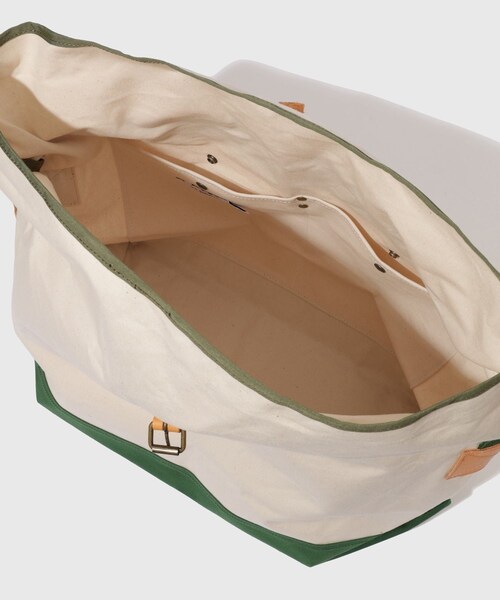 ADAM ET ROPE'（アダムエロペ）の「【Little Yarmouth/リトルヤーマス】Canvas Messenger Bag（トートバッグ・メンズ・ブラック/キナリ・F）」の9枚目の写真
