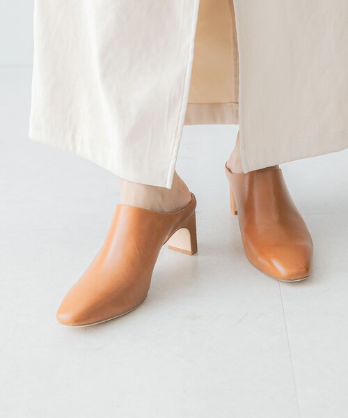 URBAN RESEARCH ROSSO（アーバンリサーチロッソ）の「Mollini　クロッグシューズ（その他シューズ・レディース・DEEP TAN/BLACK・36/37/38）」の3枚目の写真