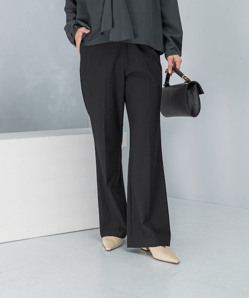 URBAN RESEARCH ROSSO（アーバンリサーチロッソ）の「防シワセミフレアパンツ（その他パンツ・レディース・GRAY/BLACK・34/36/38/40）」の7枚目の写真