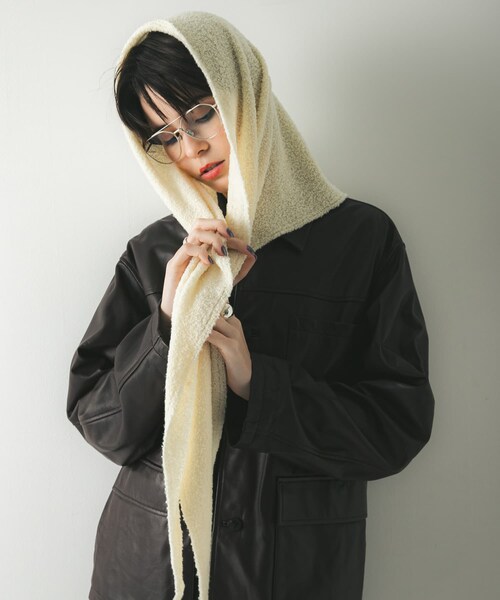 URBAN RESEARCH（アーバンリサーチ）の「ウールカシミヤサンカクストール（ストール/ショール・レディース・WHITE/RED/NAVY・-）」の5枚目の写真