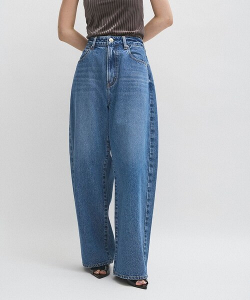 ADAM ET ROPE'(アダムエロペ)の「【NEEDBY for ADAM ET ROPE'】別注 ANGIE(デニムパンツ・レディース・ブラック/ブルー・23/24/25/26)」の19枚目の写真