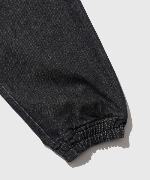 ADAM ET ROPE'(アダムエロペ)の「13oz デニムボマーブルゾン / ADAM ET ROPE' JEANS(ブルゾン・メンズ・ブラック系/ネイビー・L/M)」の18枚目の写真