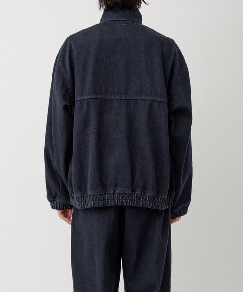 ADAM ET ROPE'(アダムエロペ)の「13oz デニムボマーブルゾン / ADAM ET ROPE' JEANS(ブルゾン・メンズ・ブラック系/ネイビー・L/M)」の9枚目の写真