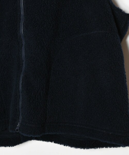 ADAM ET ROPE'（アダムエロペ）の「【ENGINEERED GARMENTS】High Mock Knit Vest（ベスト・メンズ・チャコール/ネイビー・M）」の10枚目の写真