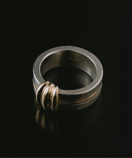 ADAM ET ROPE'（アダムエロペ）の「【VINTAGE JEWELRY】グルーブドウィズ　リングコンビ750 #12（リング・メンズ・シルバー・F）」の2枚目の写真
