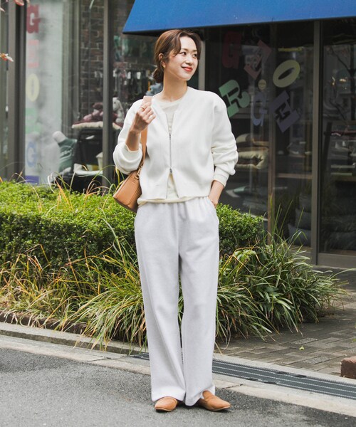 URBAN RESEARCH DOORS（アーバンリサーチドアーズ）の「『仁村紗和さん着用』『UR TECH Renew Knit』VネックZIPカーディガン（カーディガン/ボレロ・レディース・OFF/PINK/PISTACHIO/NAVY・Free）」の12枚目の写真