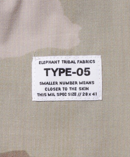 ADAM ET ROPE'(アダムエロペ)の「【elephant TRIBAL fabrics】ANORAK MOUNTAIN JKT(マウンテンパーカー・メンズ・ベージュ系・M)」の12枚目の写真