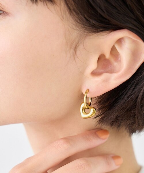 ROPE' PICNIC(ロペピクニック)の「ステンレスパフィーハートピアス(ピアス(両耳用)・レディース・ゴールド/シルバー・F)」の2枚目の写真