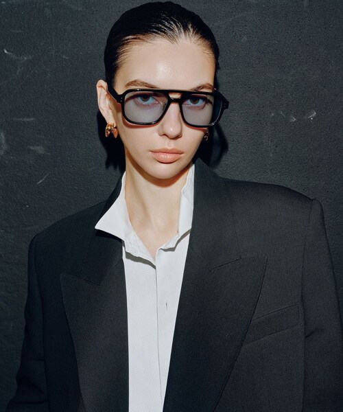 ADAM ET ROPE'（アダムエロペ）の「【Zoff｜ADAM ET ROPE'】TUXEDO (ZH261G06)（サングラス・レディース・ブラック/グレー/ブラウン系・F）」の14枚目の写真