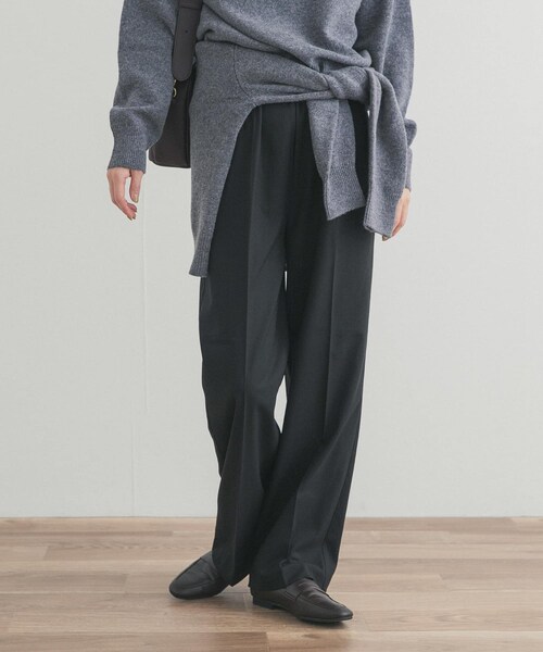 URBAN RESEARCH DOORS(アーバンリサーチドアーズ)の「『UR TECH』ウラキモウストレートイージーパンツ(その他パンツ・レディース・GREIGE/BLACK・S/M)」の1枚目の写真