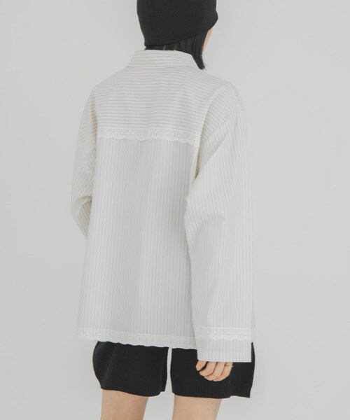 KBF（ケイビーエフ）の「バテンレースストライプシャツ（シャツ/ブラウス・レディース・BROWN/IVORY/BLUE GRAY・One）」の8枚目の写真