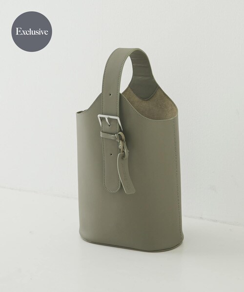 URBAN RESEARCH(アーバンリサーチ)の「『一部別注カラー』BAGMATI レザーワンショルダーバッグ(ハンドバッグ・レディース・NATURAL/別注GREEN・-)」の3枚目の写真