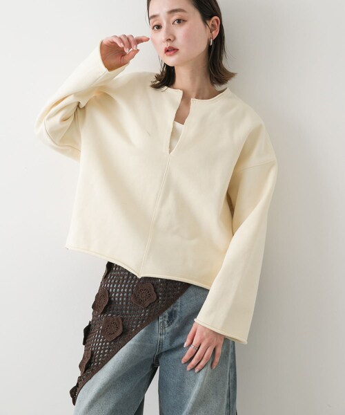 SENSE OF PLACE by URBAN RESEARCH（センスオブプレイスバイアーバンリサーチ）の「Vネックルーズスウェット（スウェット・レディース・OFF WHITE/CORAL/BLACK・one）」の9枚目の写真