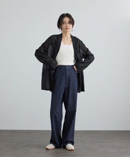 ADAM ET ROPE'(アダムエロペ)の「【KURO for SALON(クロ)】別注EASY TUCK DENIM INDIGO / デニムパンツ(デニムパンツ・レディース・ネイビー・0/1)」の4枚目の写真