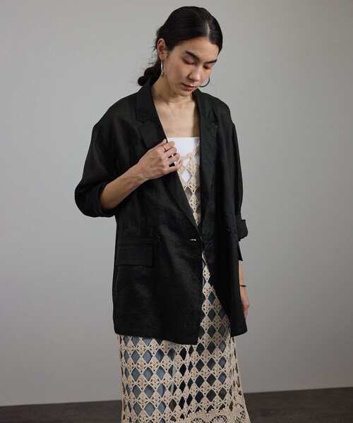 ADAM ET ROPE'（アダムエロペ）の「ラミーシアージャケット［UVケア・洗える・サイズ展開・今から秋まで］（テーラードジャケット・レディース・チャコール/オフホワイト/レンガ系・M/S）」の3枚目の写真