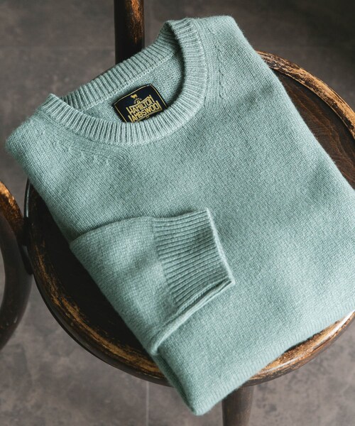 URBAN RESEARCH DOORS（アーバンリサーチドアーズ）の「ハミルトンウールクルーネックニット（ニット/セーター・メンズ・OFF/SAGE GREEN/MIX BROWN/BLACK・M/L/XL）」の4枚目の写真