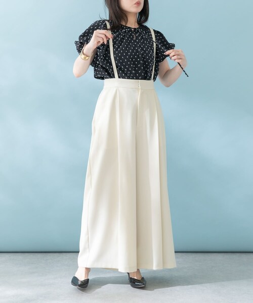 URBAN RESEARCH ROSSO（アーバンリサーチロッソ）の「サス付きタックワイドパンツ（その他パンツ・レディース・white/black・36/38）」の6枚目の写真