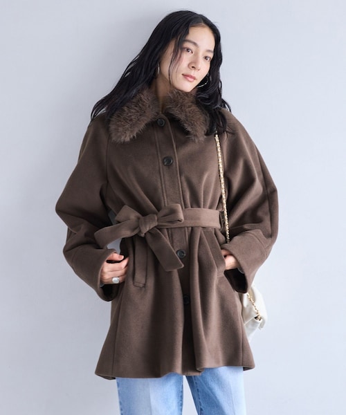 VIS(ビス)の「ファー付きAラインステンコート(ステンカラーコート・レディース・グレー/キナリ/ダークブラウン・F)」の21枚目の写真