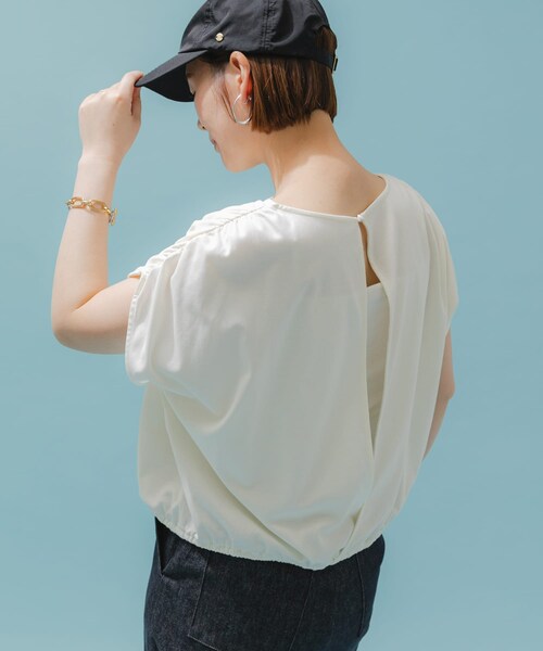 URBAN RESEARCH ROSSO（アーバンリサーチロッソ）の「『UR TECH』F by ROSSO　UVCUTバックオープンクロップドTシャツ（Tシャツ/カットソー・レディース・BLACK/OFF WHITE/YELLOW・FREE）」の4枚目の写真