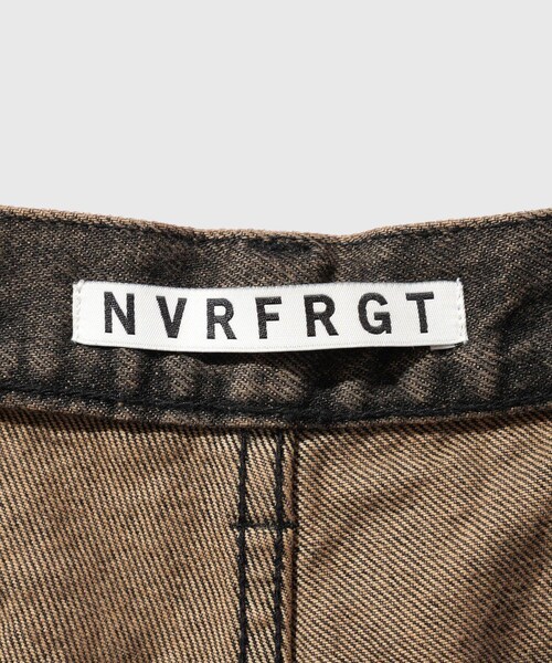ADAM ET ROPE'（アダムエロペ）の「【NVRFRGT/ネヴァーフォーゲット】3D TWISTED WIDE LEG JEANS MUD FADED BLACK（デニムパンツ・メンズ・スミクロ・1/2/3）」の13枚目の写真